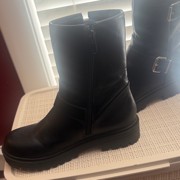 Soda Black Moto Boots - Picture 4 of 8